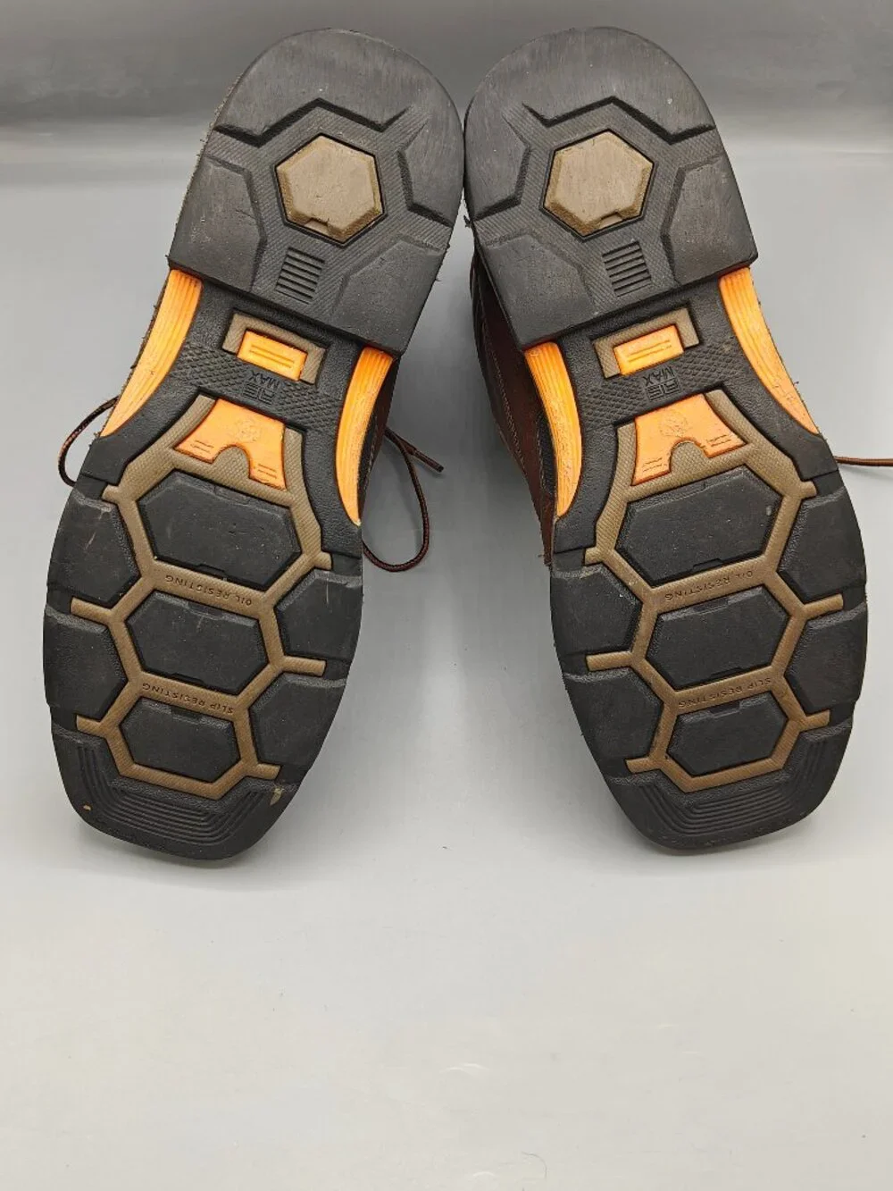 Ariat 8